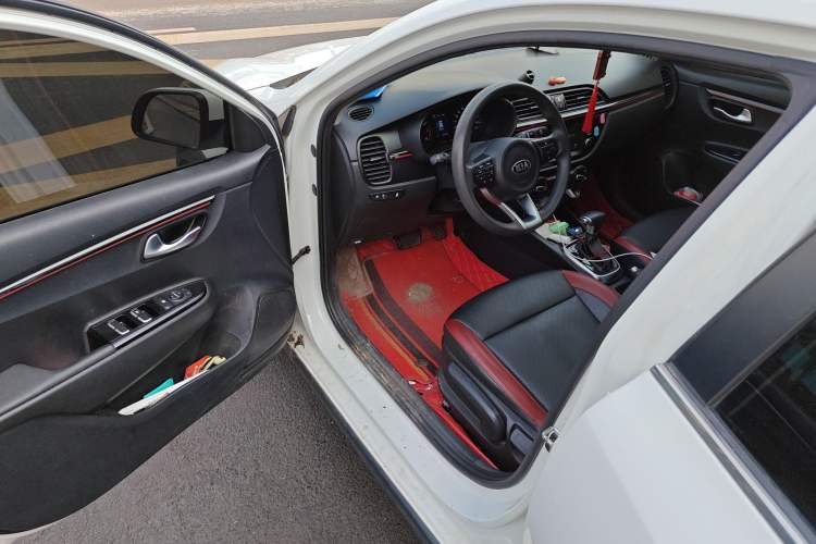 Used Kia KX Cross 2017 1.4L AT GLS