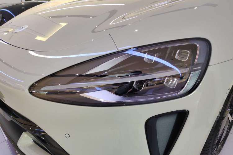 Used Xiaomi Auto SU7 2024 Rear-Drive Ultra-Long Range Advanced Pro-Level Intelligent Driving Version