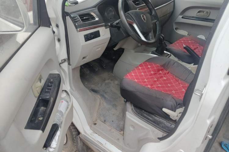 Used Jinbei New Hiace X30L 
