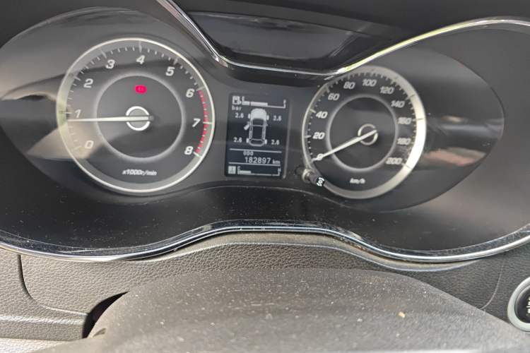 Used Baojun 560 2015 1.8L manual luxury version
