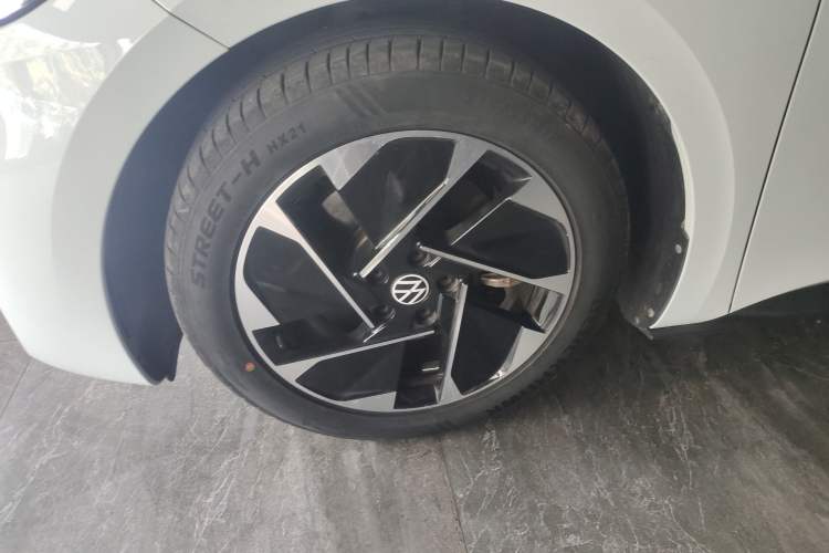 Used Volkswagen ID.3 2023 Upgraded Model Pure Intelligent Enjoyment Version Left Front Wheel Hub