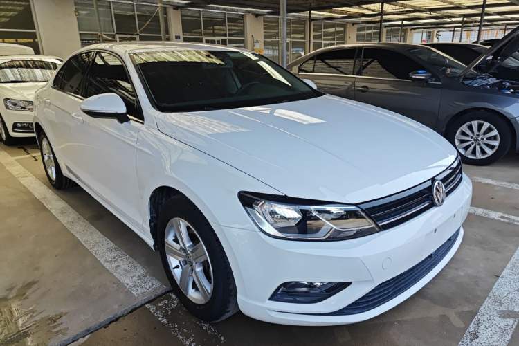 Used Volkswagen Lamando 2017 230TSI DSG Fashion Edition
