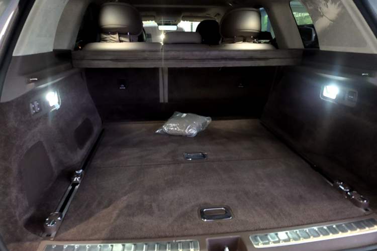 Used Hima AITO M9 2025 Extended-Range Ultra Version 52 kWh 5-Seater Edition Trunk