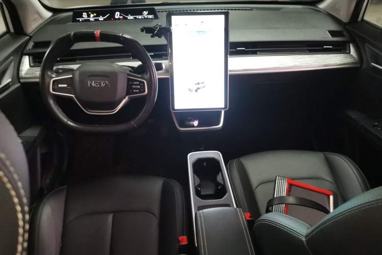 Used NETA V 2022 Chao 400 Lite Center Console