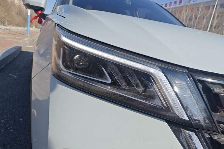 Used Wuling Asta 2022 2.0L DHT Electric-Speed Version