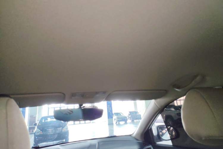 Used Hyundai Verna (older generation) 2014 1.4L Manual Smart GLS Trim Headliner