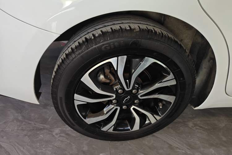 Used Chevrolet Monza 2020 Light Hybrid RS 330T Automatic Comfort Edition