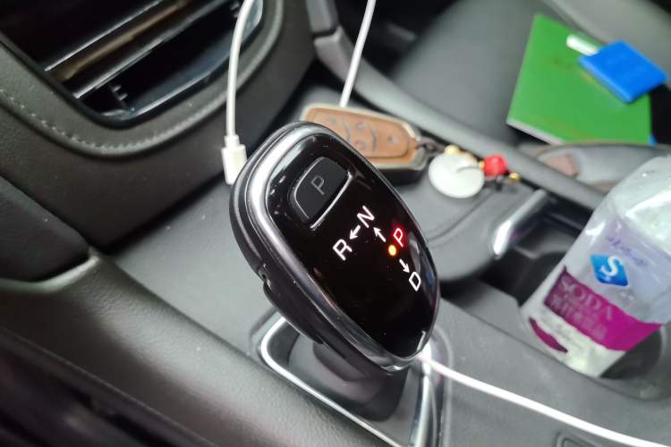 Used Cadillac XT5 2018 28T Four-Wheel Drive Luxury Model Gear Lever