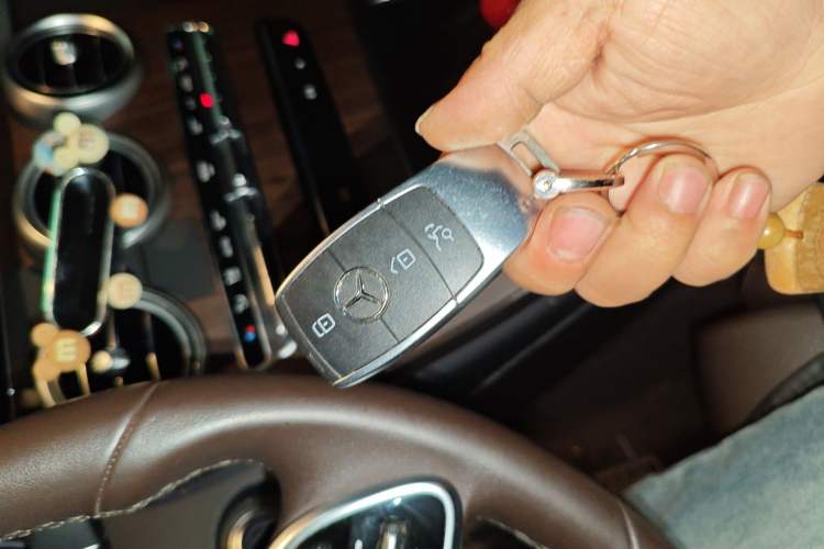 Used Mercedes-Benz GLC 2020 Facelift GLC 300 L 4MATIC Dynamic Edition
