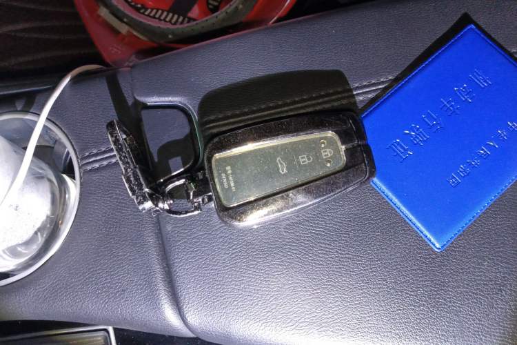 Used Toyota Avalon 2022 Dual-Engine 2.5L XLE Premium Edition