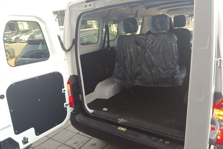 Used Karry Jiangtun E5 2024 268 km Range Open-Window 6-Seater Version
