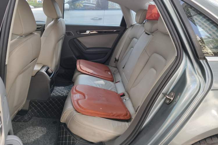 Used Audi A4L 2012 2.0 TFSI automatic standard version