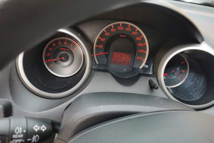 Used Honda Fit 2011 1.5L Automatic Luxury Edition Odometer Close Up