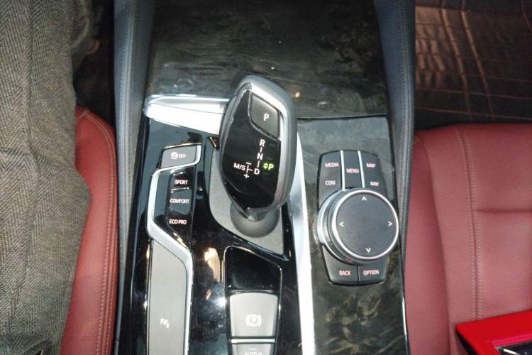 Used BMW 5 Series 2020 530Li Leading Model M Sport Package Gear Lever