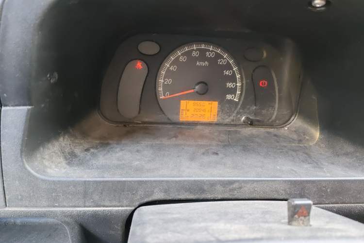 Used Wuling Zhiguang 2015 1.2L Practical LS-I Model