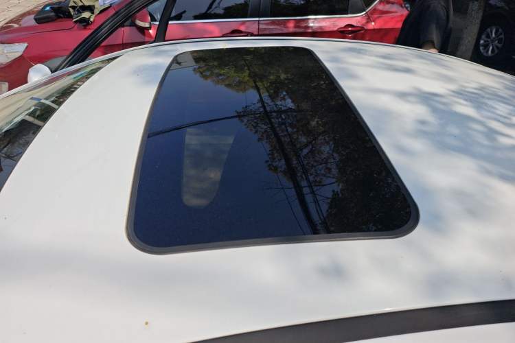 Used Chevrolet Cruze 2015 1.5L Automatic Luxury Edition Roof