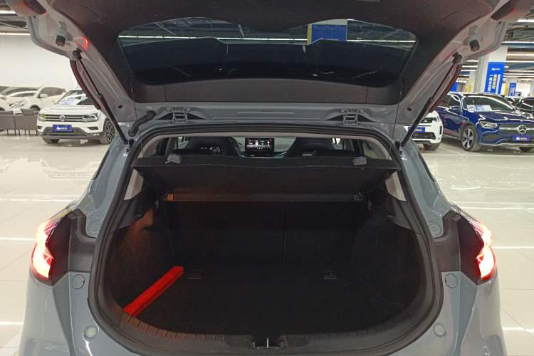 Used Geely Auto Emgrand S 2022 1.4T CVT Crossover Player Edition Trunk