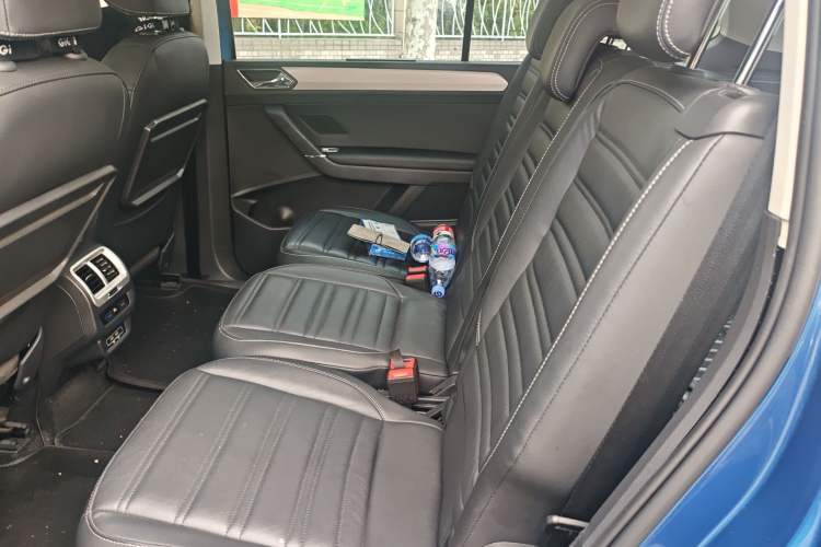 Used Volkswagen Touran 2018 Volkswagen Touran L 280TSI DSG Luxury Edition 7 Seats Left Rear Seat