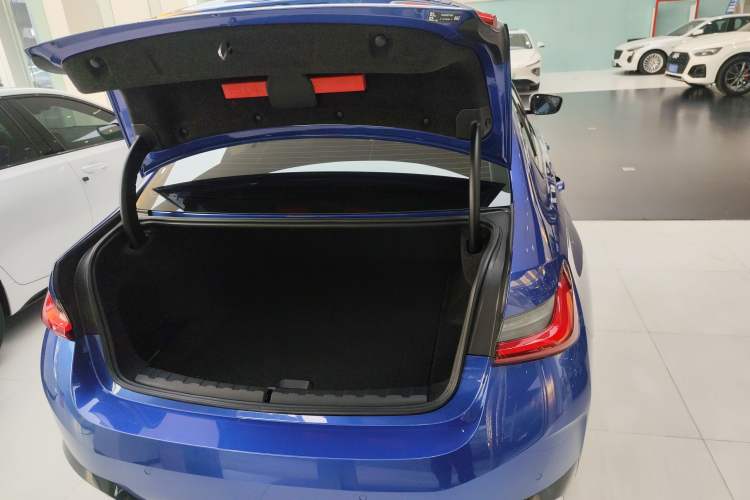 Used BMW i3 2023 eDrive 40 L Midnight Edition