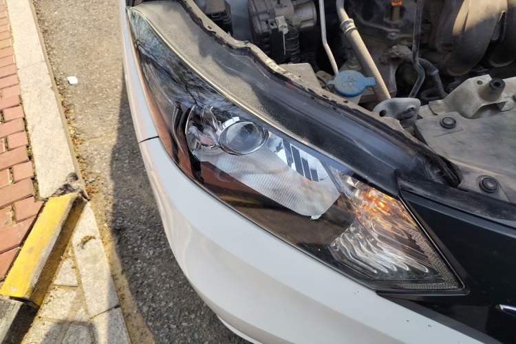 Used Honda Vezel 2017 1.5L CVT 2WD Comfort Model Right Front Headlight