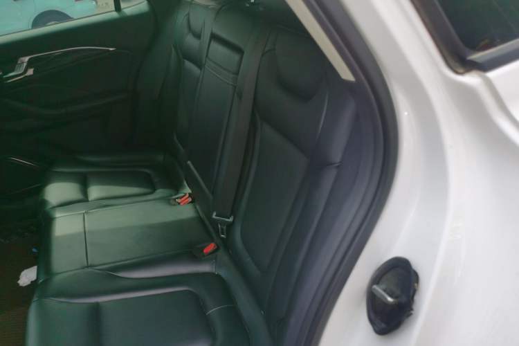 Used Bestune B70 2022 Third Generation 1.5T Automatic Premium Edition Left Rear Seat