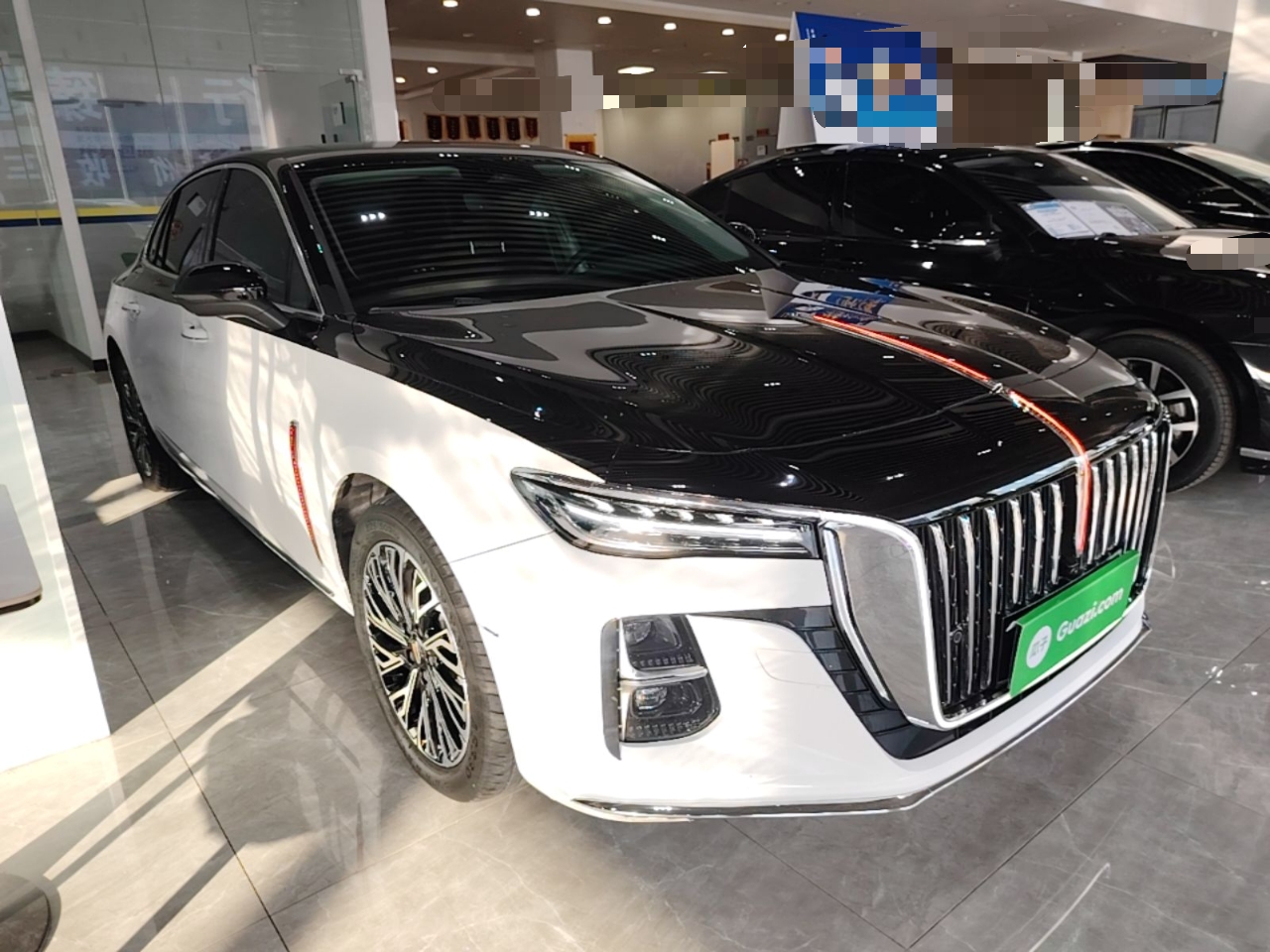 Hongqi H5 2025 2.0T Automatic Flag Edition – 500 000 Units Commemorative Version — снимка 3