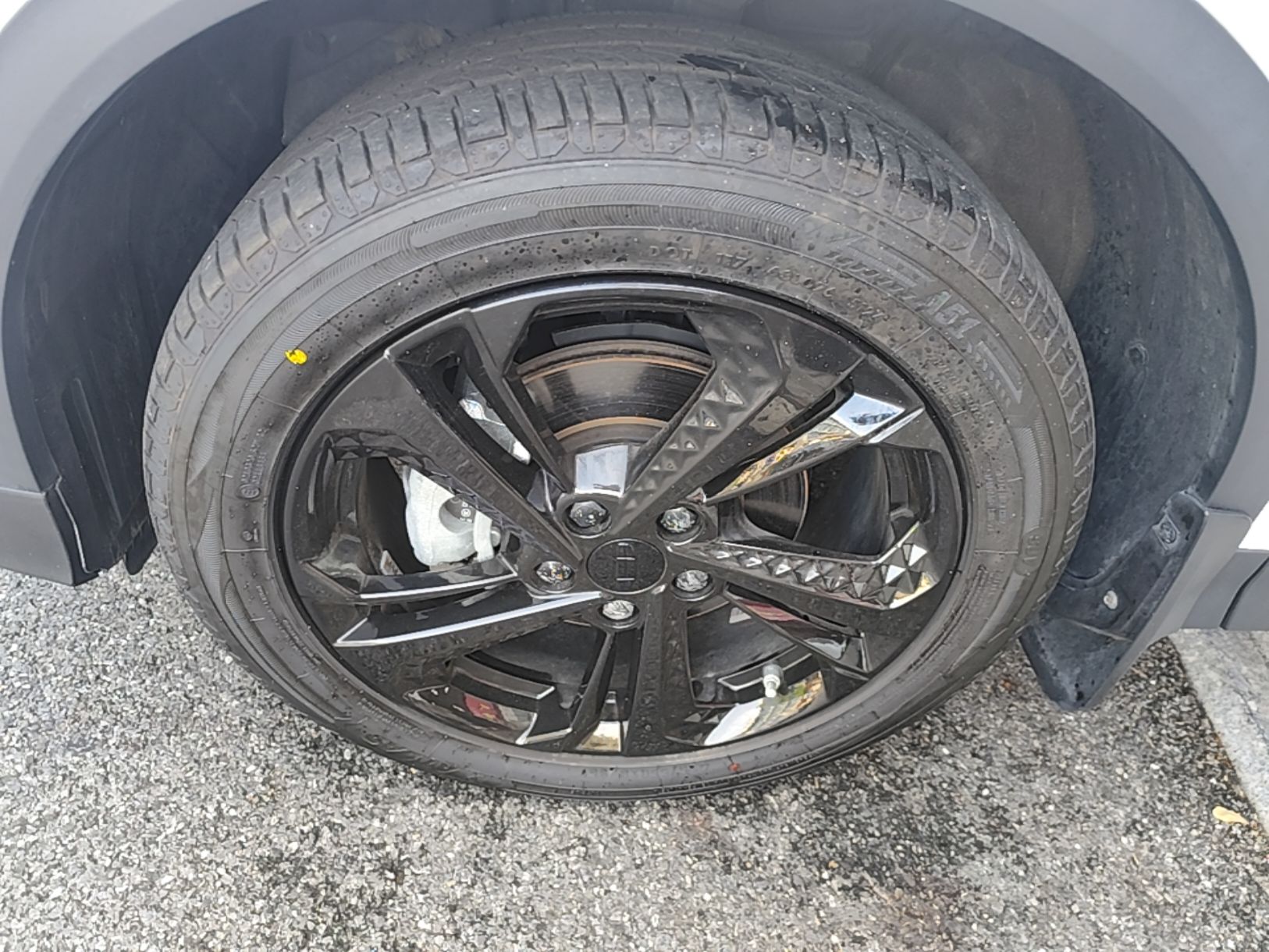 Geely Auto Coolray 2025 Bin Yue L 1.5T DCT Starlight Edition — снимка 10