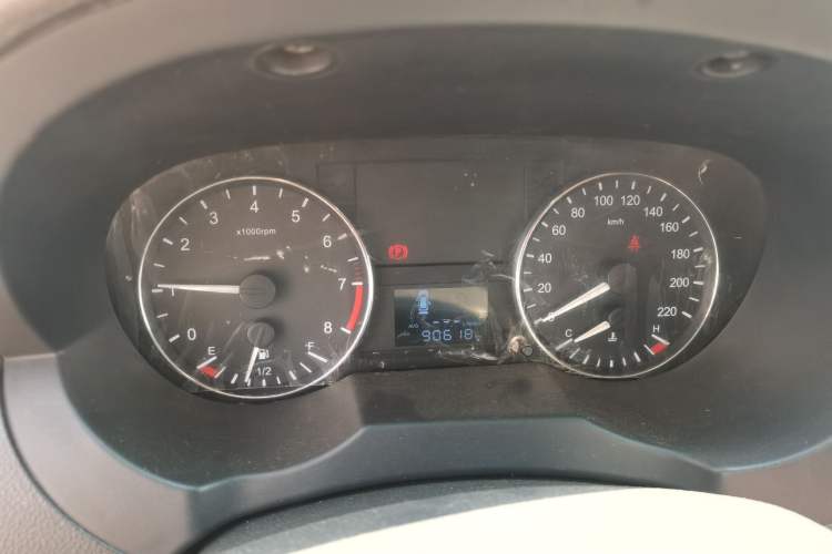 Used JAC Refine M3 2015 Maker Edition 1.6L Luxury Smart Version