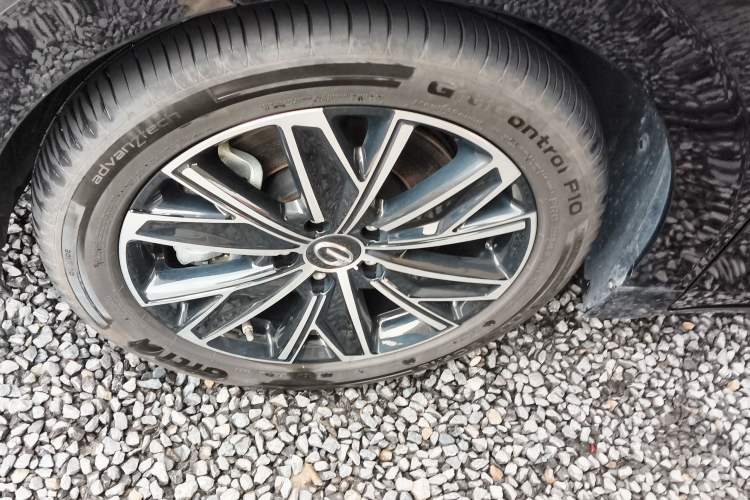 Used GAC Trumpchi E8 New Energy 2024 150km MAX+ Left Front Wheel Hub