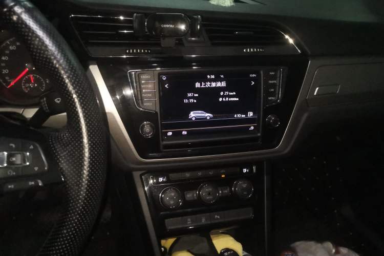 Used Volkswagen Touran 2018 Volkswagen Touran L 280TSI DSG Comfort Edition 7 Seats China V Emission Standard Audio And AC Panel