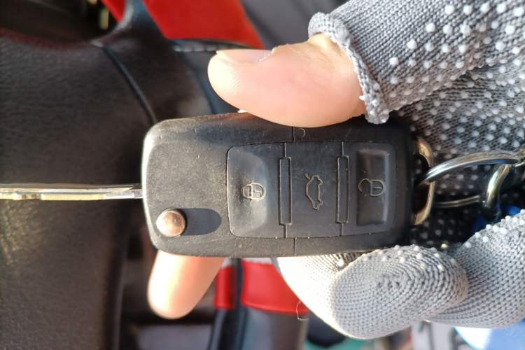 Used Baojun Lechi 2012 Revised 1.0L Manual P-TEC Standard Edition Vehicle Key