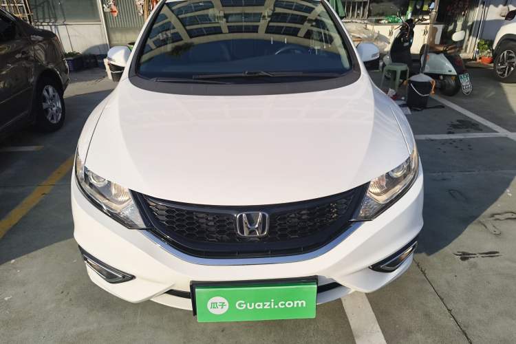 Used Honda Jade 2013 1.8L automatic Comfort version 5 seats
