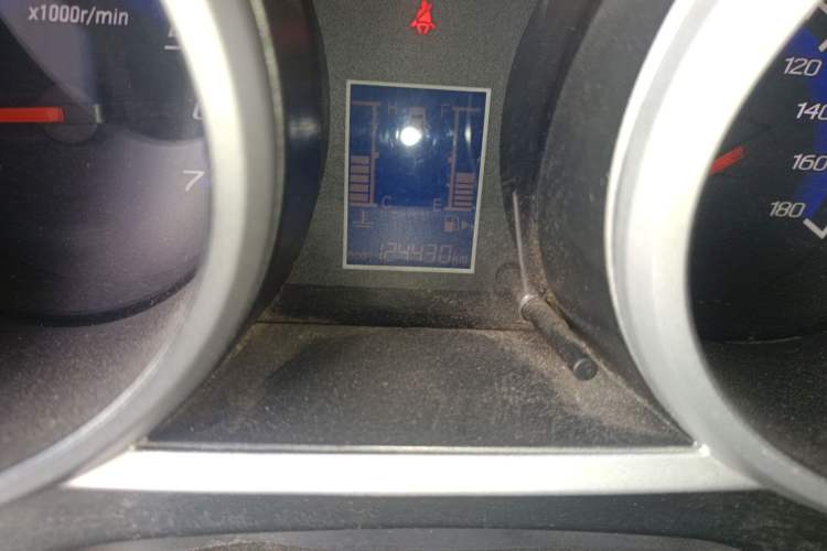 Used CHANGAN KAICHENG Ounuo S 2014 1.3L Happiness Model Odometer Close Up