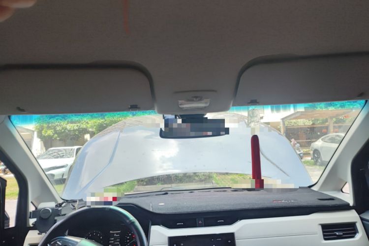 Used Wuling Hongguang PLUS 2020 1.5L Manual Comfort 7-Seater Headliner