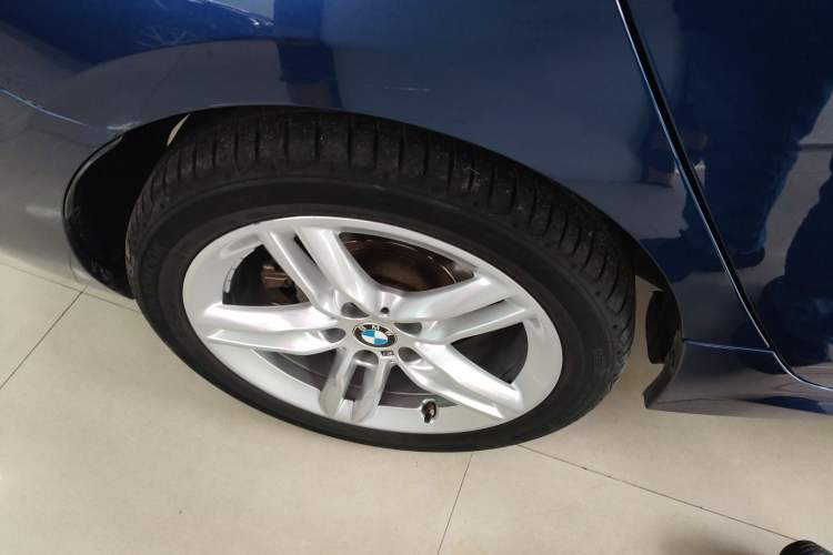 Used BMW 1 Series 2021 Revised 120i M Sport Night Edition Right Rear Wheel Hub