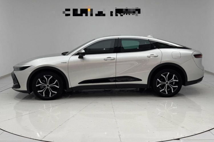 Used Toyota Crown 2023 2.5L SportCross HEV Two-Wheel Drive Prestige Edition
