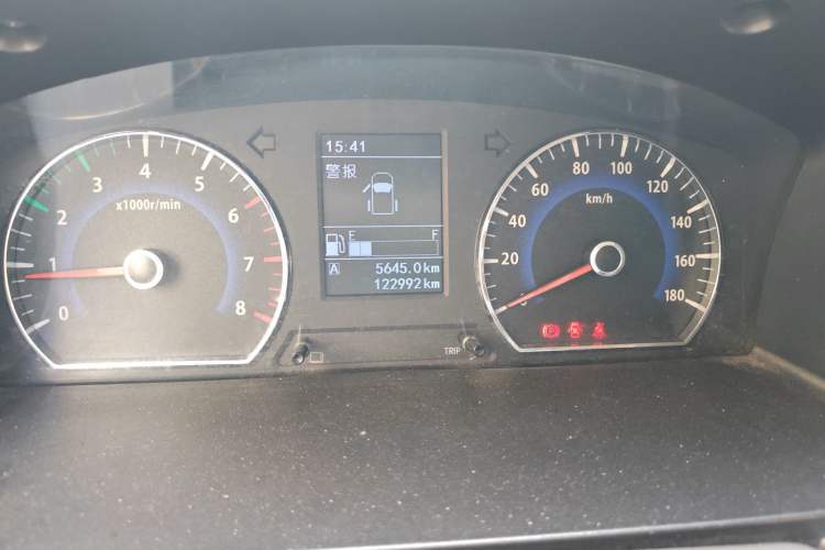 Used Dongfeng Shuaike 2014 1.6L Manual Comfort 7-Seater China V Standard