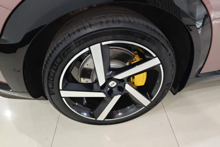 Used Xiaomi Auto YU7 2025 Ultra-Long Range High-Performance All-Wheel-Drive Max Edition