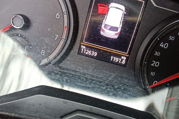 Used Volkswagen Tayron 2019 Teramont Edition 280TSI Two-Wheel Drive Luxury Model China VI Standard Odometer Close Up