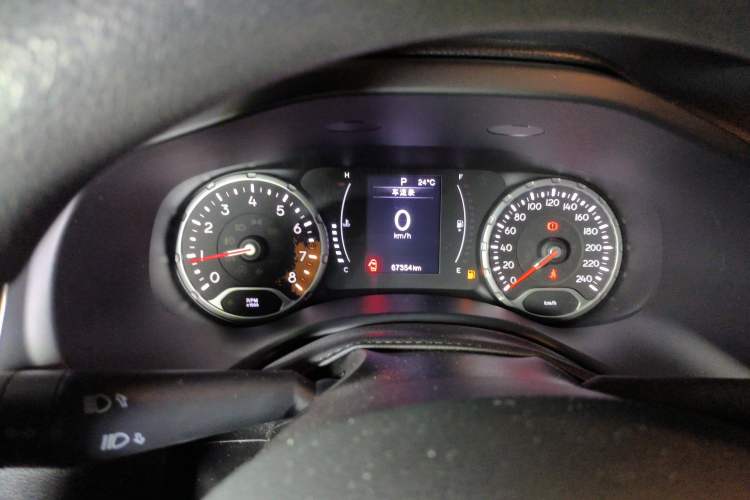 Used Jeep Renegade 2017 180T Automatic Kinetic Edition+ Instrument Cluster