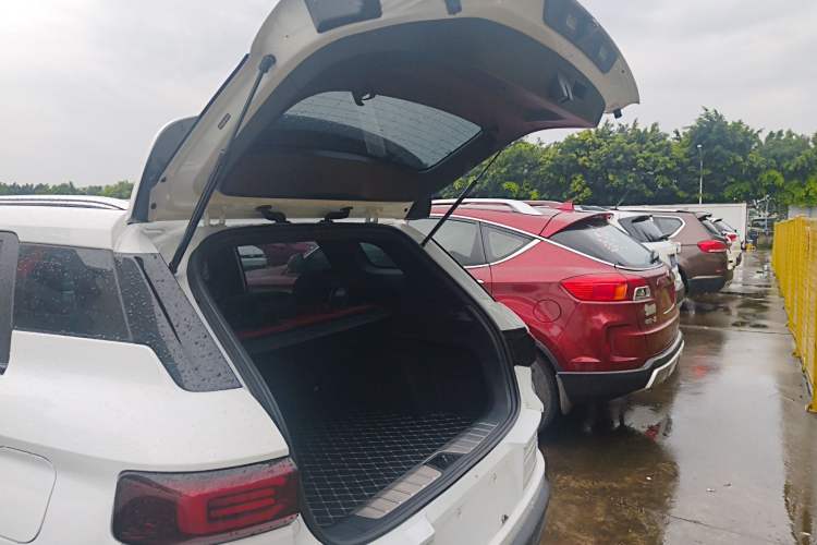 Used Geely Auto icon 2020 1.5TD i9 BSG Trunk