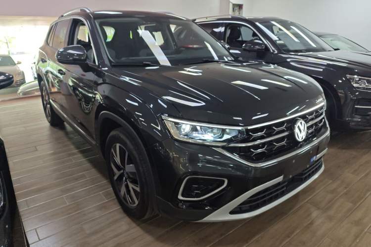 Used Volkswagen Tayron 2025 Zhongxiang Version 300TSI Front Right 45 Deg