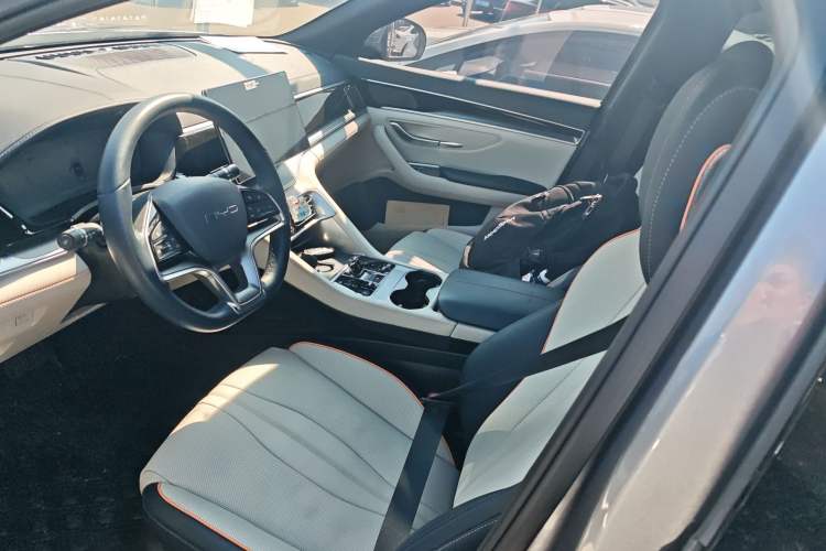 Used BYD Song PLUS New Energy 2023 Champion Edition DM-i 110KM Flagship PLUS Left Front Seat