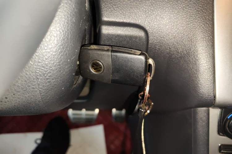 Used Volkswagen Polo 2014 1.6L Cross Polo Automatic Vehicle Key