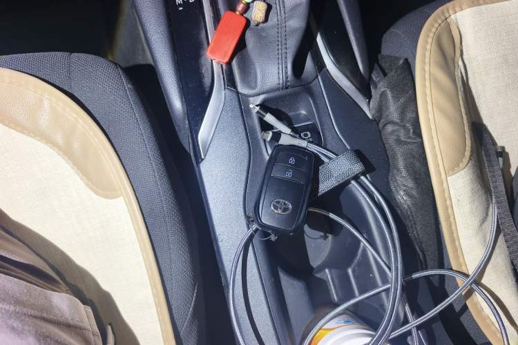 Used Toyota FRONTLANDER 2023 2.0L CVT Leading Edition Vehicle Key