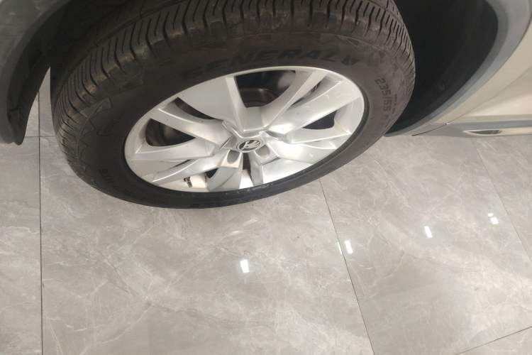 Used Skoda Kodiaq 2018 Facelifted TSI330 5-Seater Two-Wheel-Drive Luxury Enjoyment Edition Exterior 4