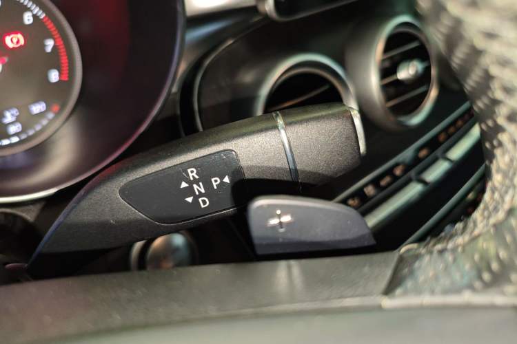 Used Mercedes-Benz C-Class 2015 C 200 station wagon