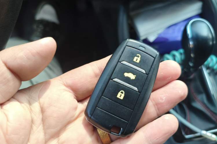 Used CHANGAN CS75 2014 1.8T Automatic Elite Model China IV Standard Vehicle Key