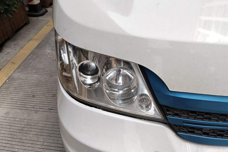 Used Karry Youyou EV 2021 Van Model SQR5037 Right Front Headlight
