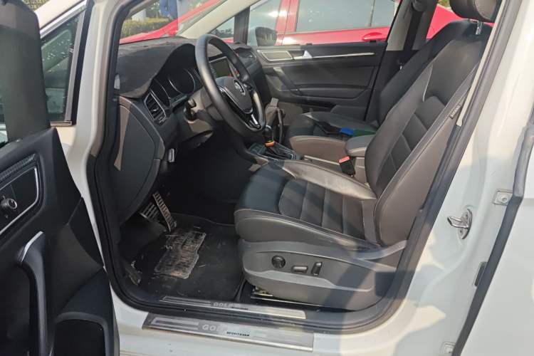 Used Volkswagen Golf Sportsvan 2016 280TSI Automatic Luxury Model
